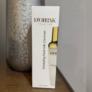 NWT D'OR24K Prestige Exfoliating Pearl Milk Cleanser - Gold & White